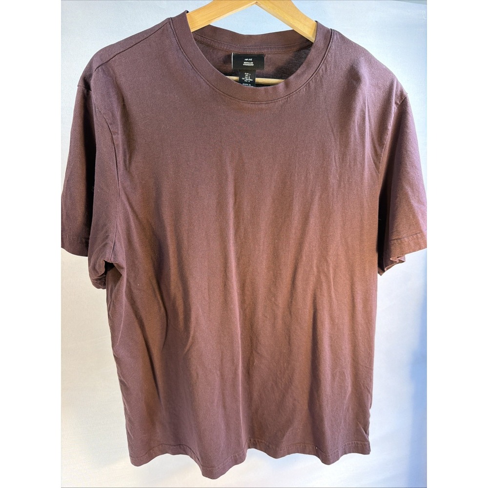 H&M Men's Large Regular Standard Short Sleeve Crew Neck T-Shirt Burgundy